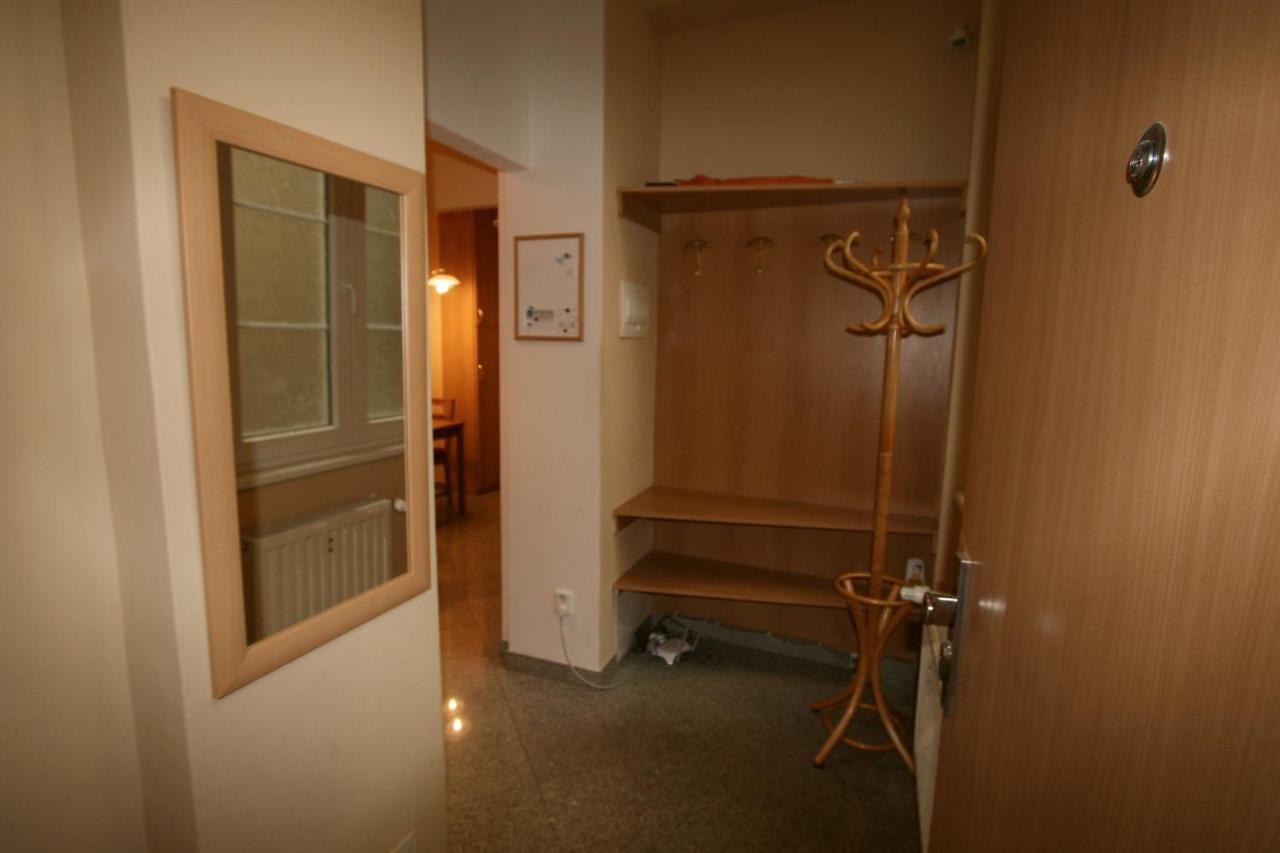Apartment No. 12 Trziste 29 Karlovy Vary Ngoại thất bức ảnh